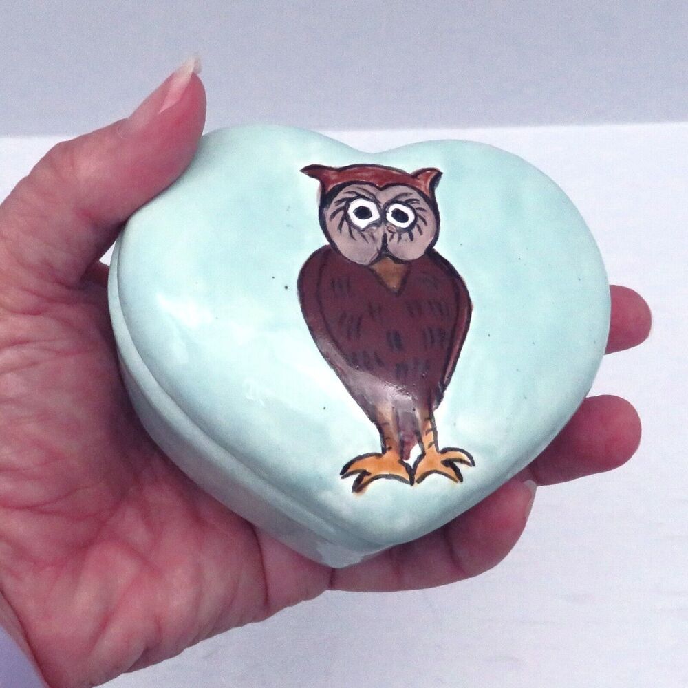 Ceramic Trinket Dish Green Heart Shaped with Handpainted Owl for Jewelry Lidded - Picture 3 of 6